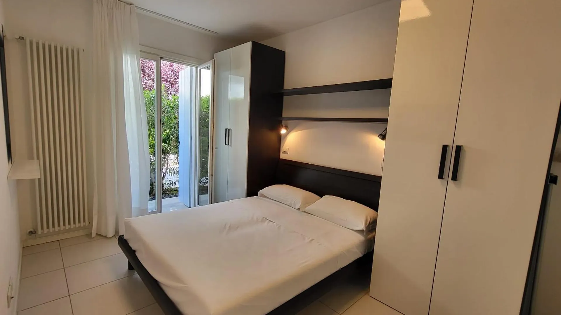 Residence Mediterranee Family Apartments Lido di Jesolo 0*,  Olaszország