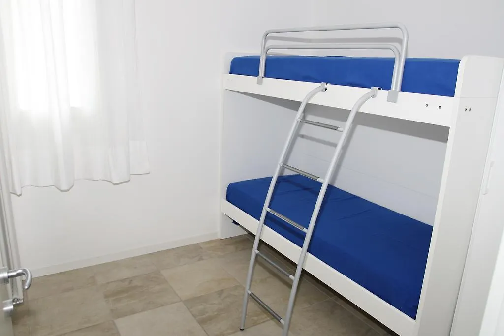 Residence Mediterranee Family Apartments Lido di Jesolo 0*,  Olaszország