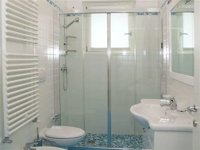 Residence Mediterranee Family Apartments Lido di Jesolo 0*,